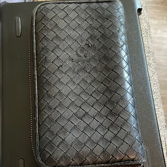 Bottega Veneta - Picture 1 of 16